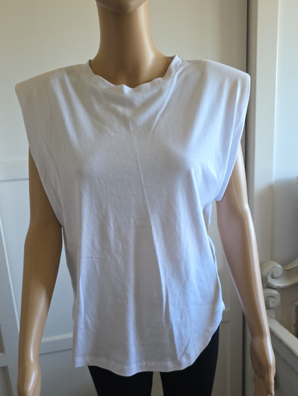 Good American White Sleeveless Padded-Shoulder Tank Top - Brand Unknown